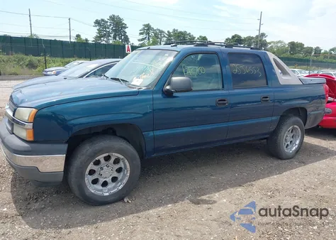 2005 Chevrolet Avalanche 1500 Z66 из США, поврежденный, VIN 3GNEC12Z65G150106